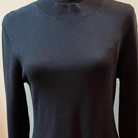 Evie Bell sleeve black knit dress by Swank. SzM - Picture 2 of 8